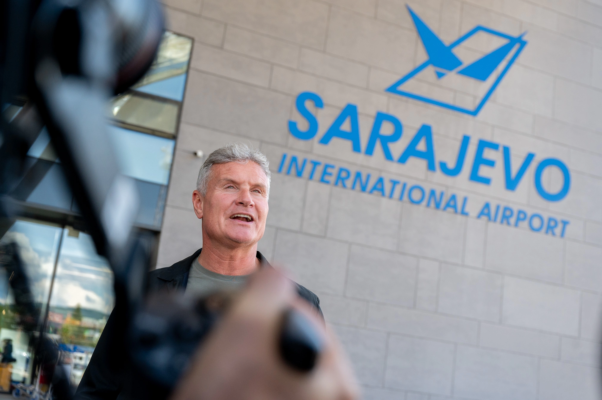 Legendarni David Coulthard stigao u Sarajevo i pozvao publiku na Red Bull Showrun